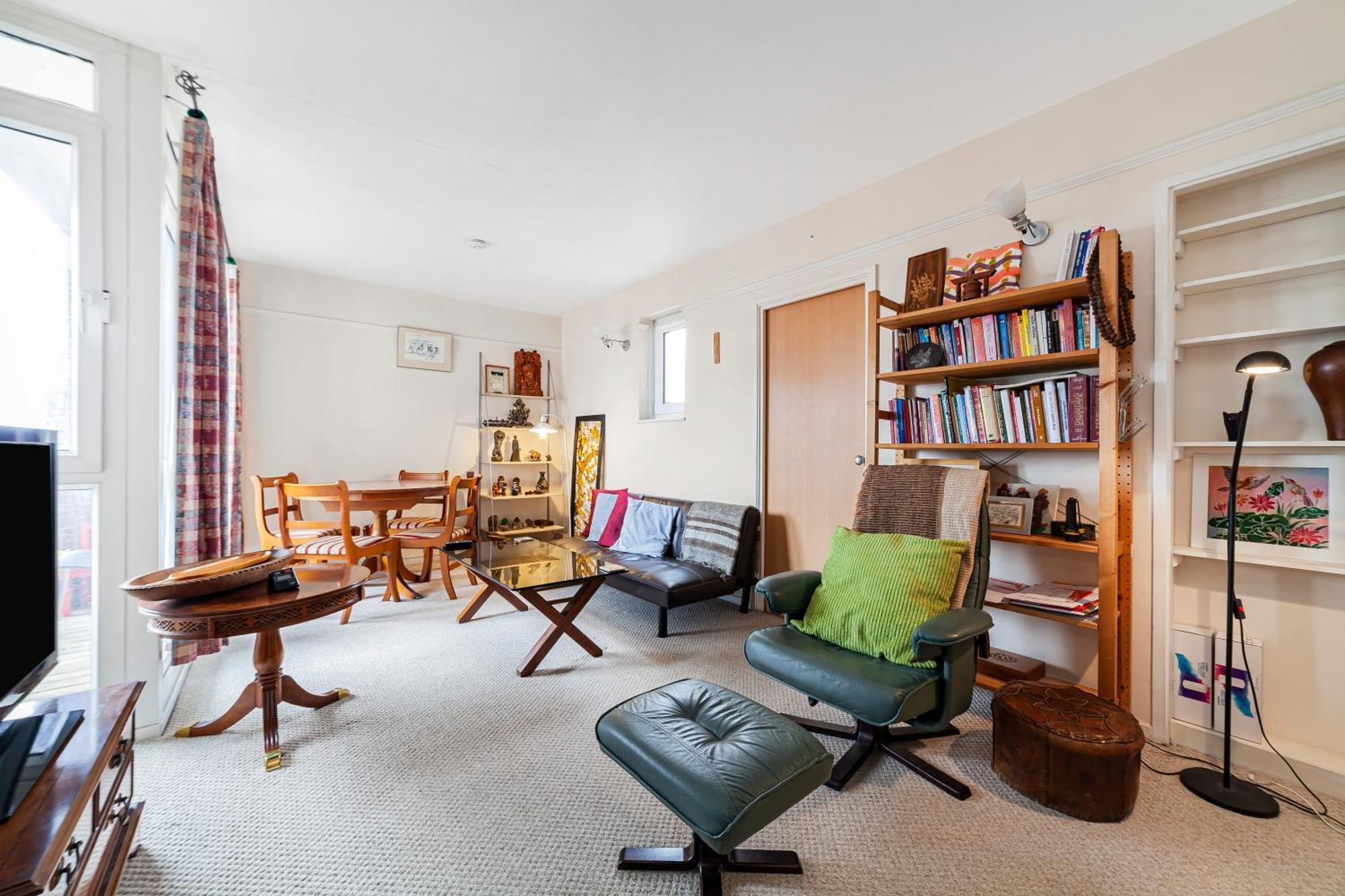 Elegant 1Br Flat With Balcony & City View, Walworth ลอนดอน ภายนอก รูปภาพ